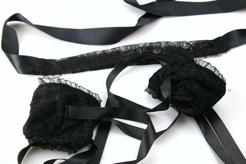 Costume Wear Lace Cuffs and Collar